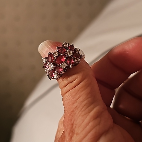 Rings - Picture 5 of 10